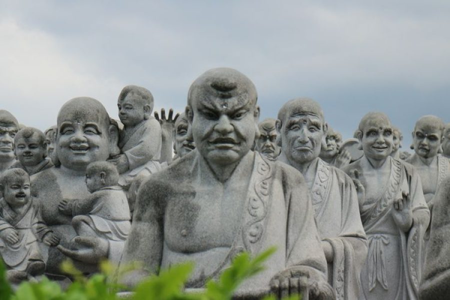 3H 2M BATAM BINTAN STATUE