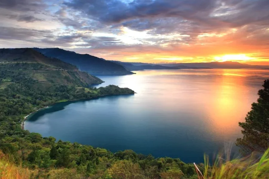 4H 3M MEDAN TOBA SAMOSIR ISLAND